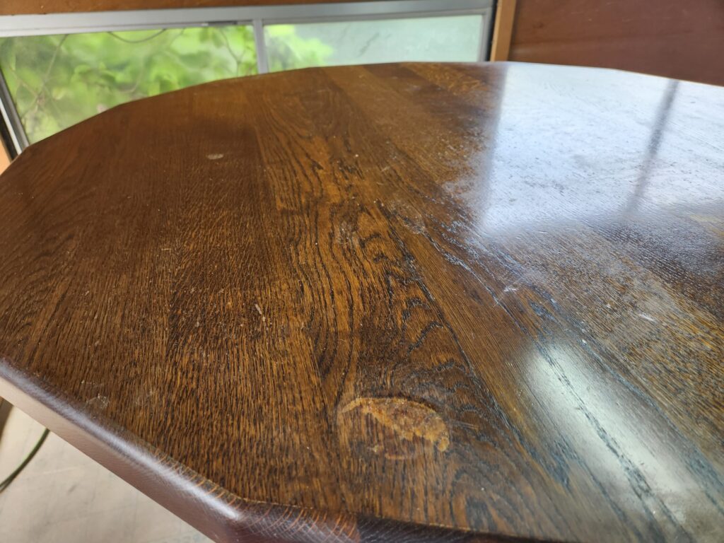 テーブル塗り替え前