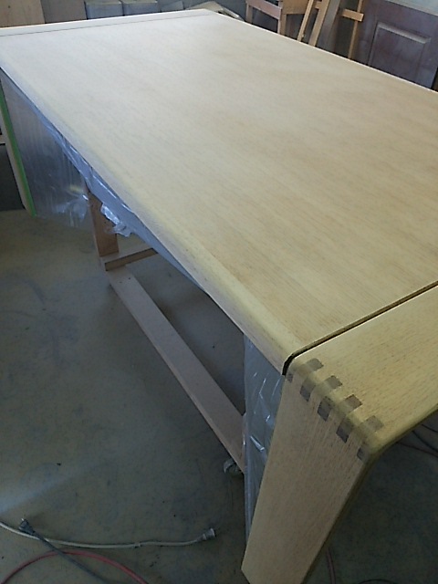 テーブル塗り替え前