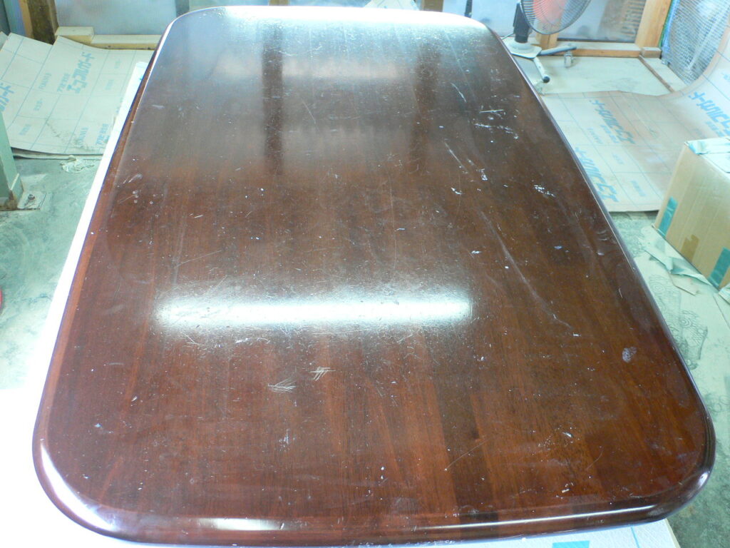 テーブル塗り替え前