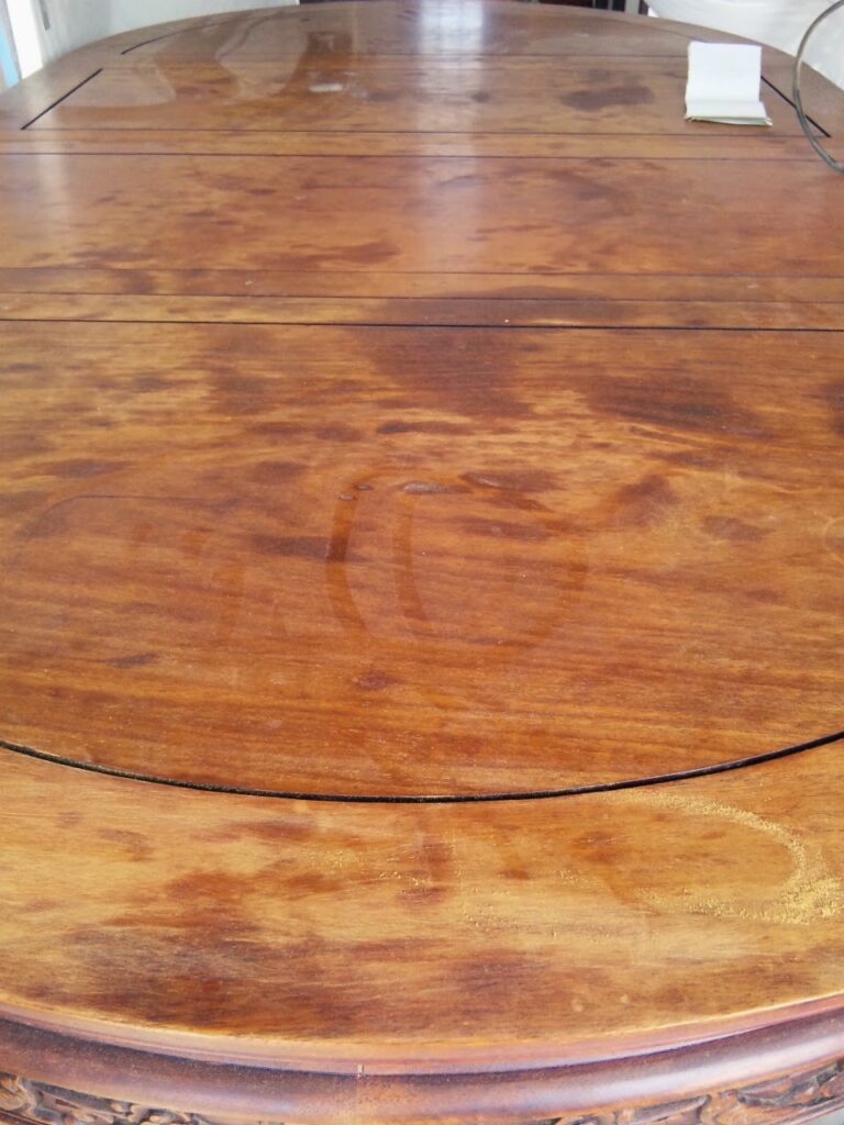 テーブル塗り替え前